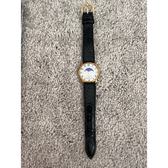 Guess Vintage 1989 Moon Phase Quartz Watch Original Box & Papers Leather Strap - Picture 7 of 15